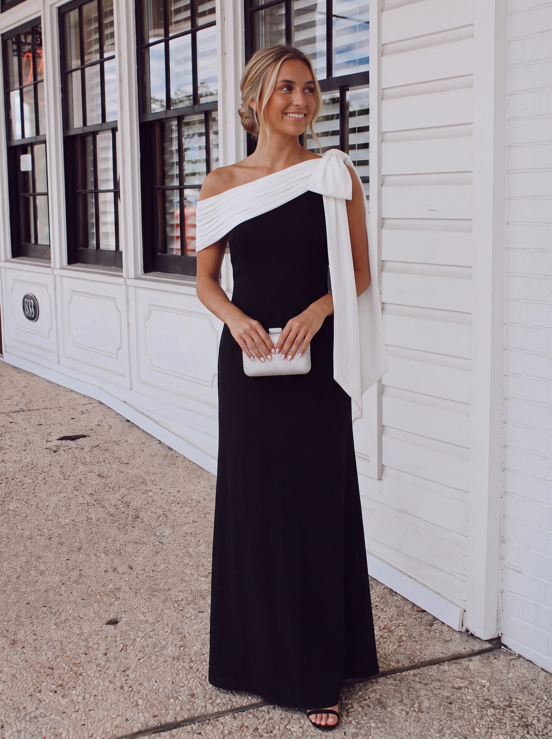 Bow Knit Sleeveless Dress #color_Ivory-Black