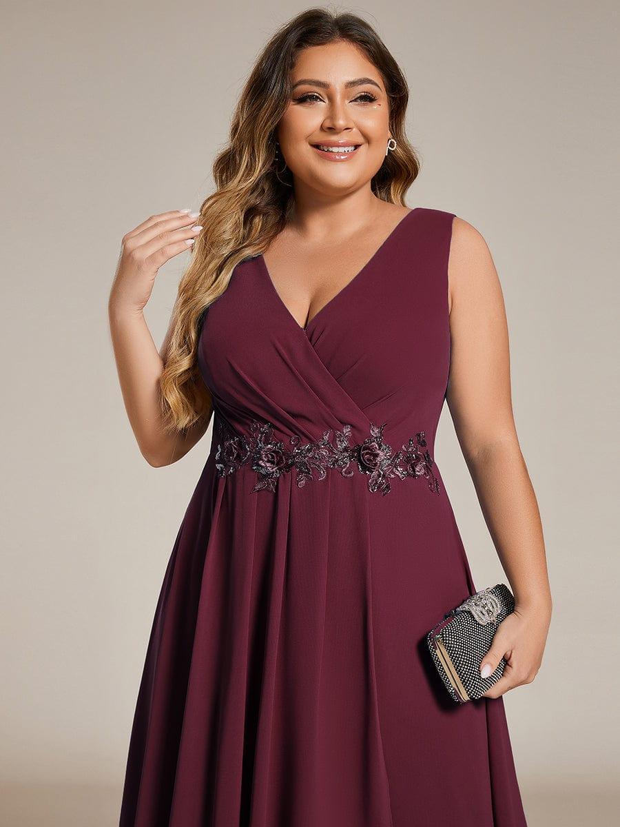 Plus Size Sleeveless Chiffon High-Low Wedding Guest Dress with Waist Applique #color_Burgundy