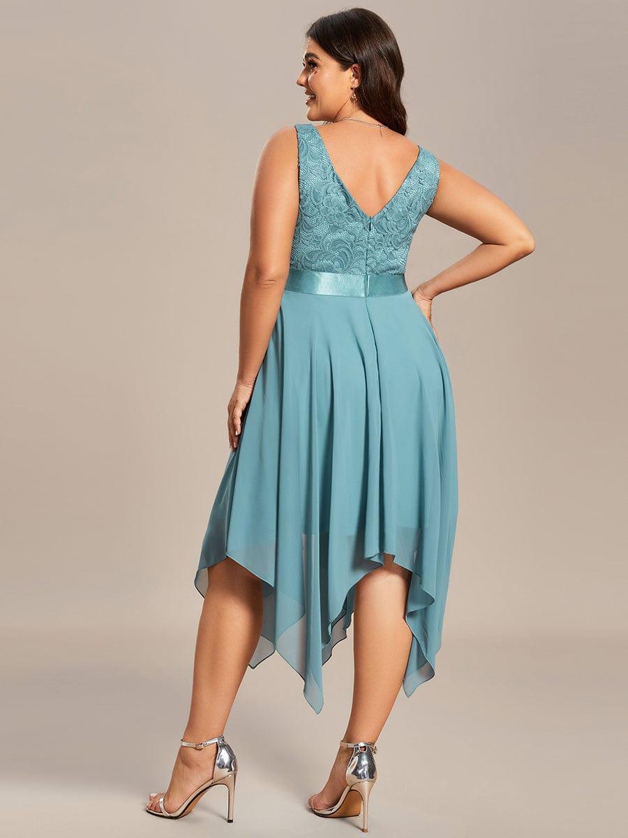Plus Size Stunning V Neck Lace & Chiffon Prom Dress for Women #color_Light Teal