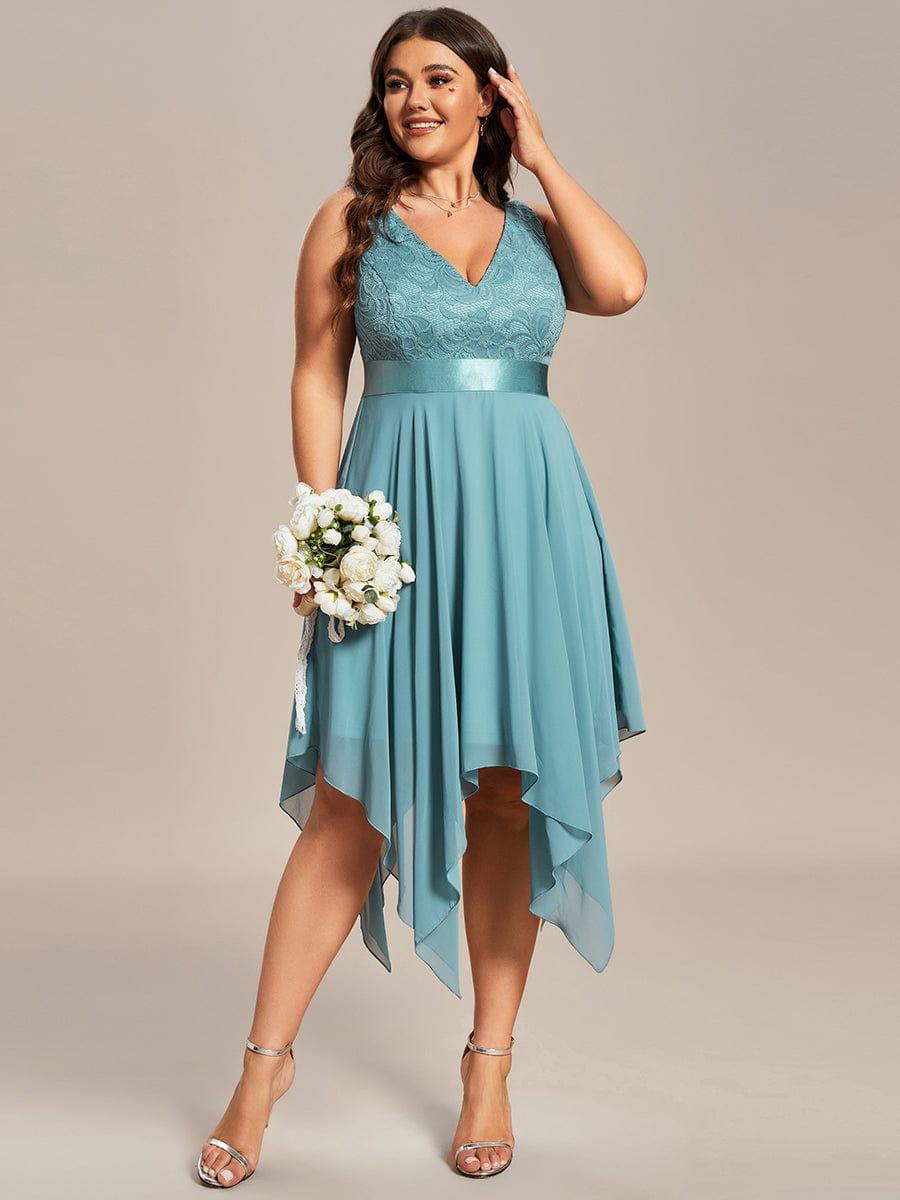 Plus Size Stunning V Neck Lace & Chiffon Prom Dress for Women #color_Light Teal