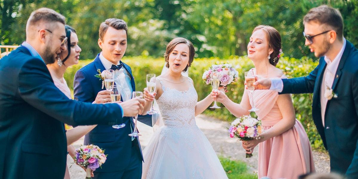 Chic and Sophisticated:Mature Ladies Dresses for Wedding Guest 2023