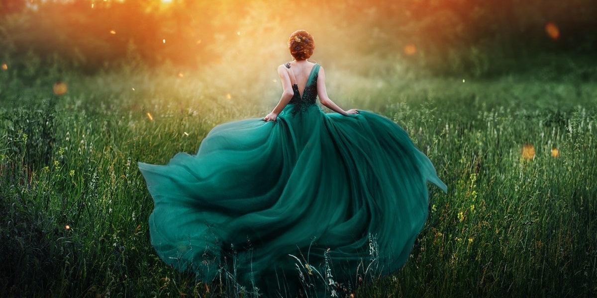 How to Wear an Emerald Green Evening Dress? - Ever-Pretty UK How to Wear an Emerald Green Evening Dress? - Ever-Pretty UK