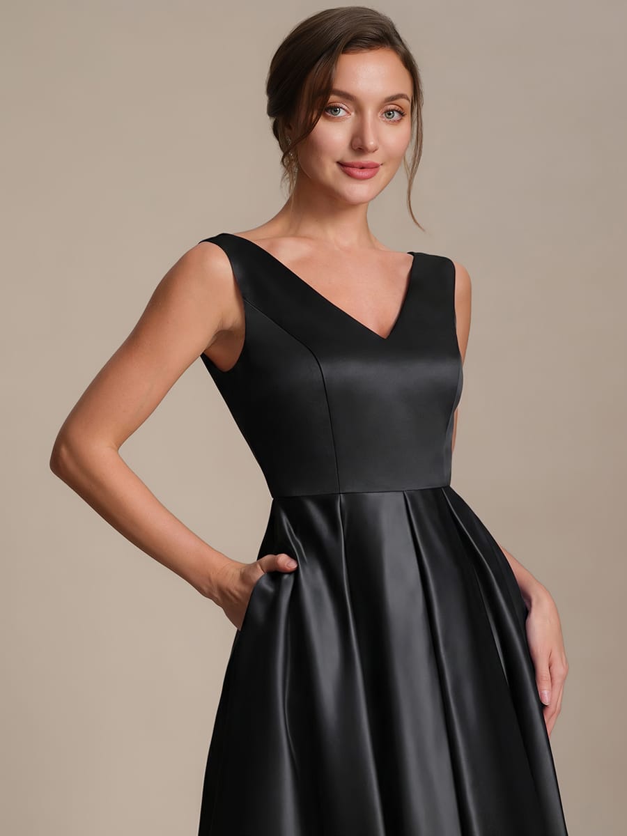 Pleated Satin Sleeveless Dress #color_Black
