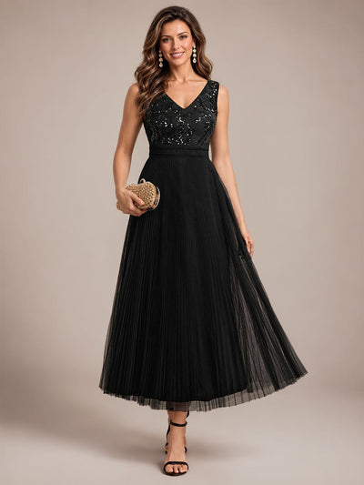 Tulle Sequin V-Neck Maxi Dress with Lace Trim