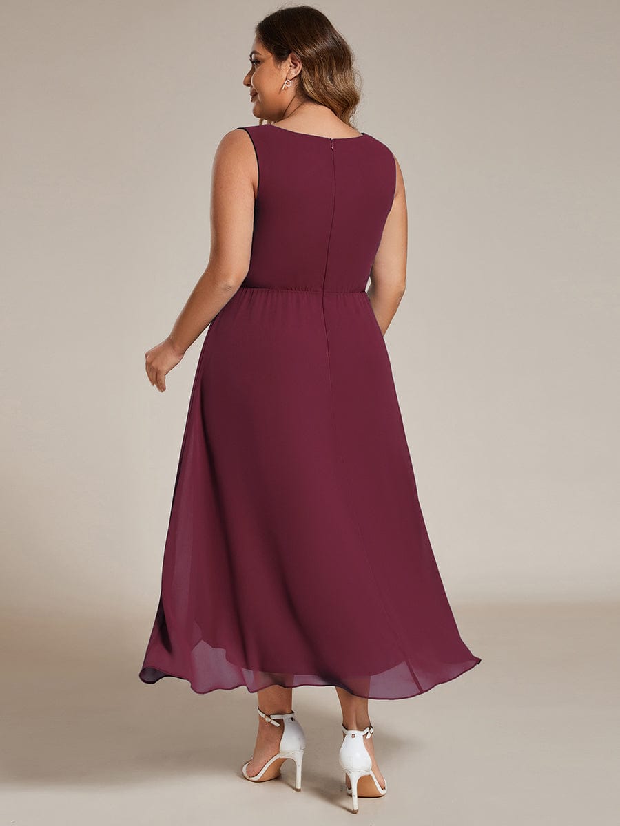 Plus Size Sleeveless Chiffon High-Low Wedding Guest Dress with Waist Applique #color_Burgundy