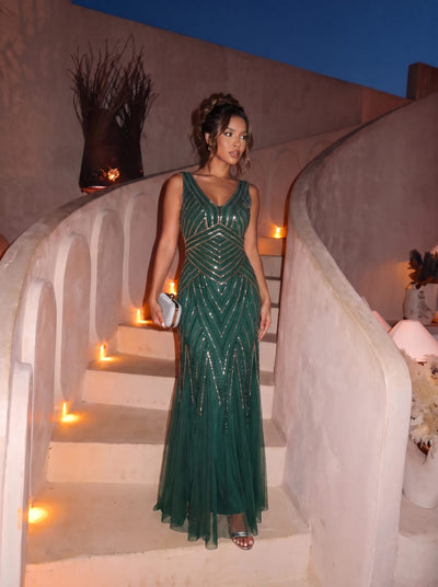 ever GLAMOUR|Deep V-Neck Sequin Sleeveless Dress