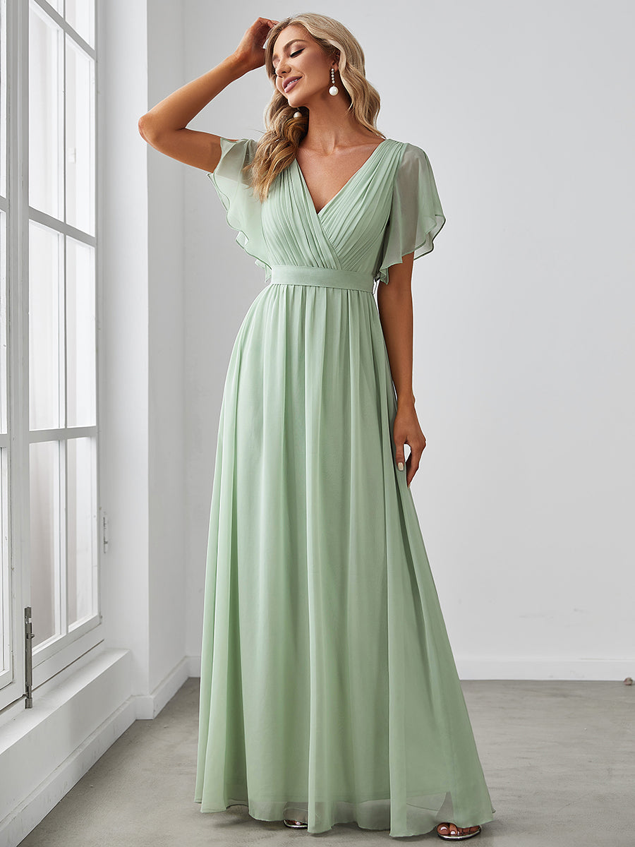 What Sage Green Bridesmaid Dresses Look Best on Any Body Types on Ever Pretty?