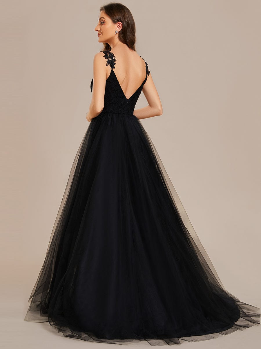 Double V Neck Lace Bodice Floor Length Tulle Wedding Dress #color_Black