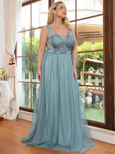 Plus Size Women's A-Line V-Neck Floral Lace Appliques Bridesmaid Dress #color_Dusty Blue