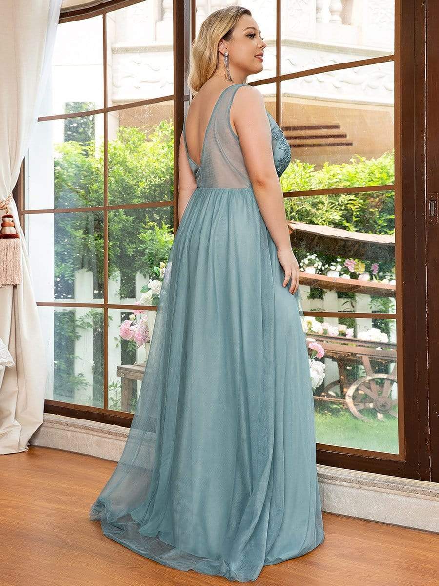 Plus Size Women's A-Line V-Neck Floral Lace Appliques Bridesmaid Dress #color_Dusty Blue