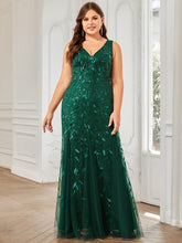 Plus Size Women's V-Neck Fishtail Seuqin Evening Dress #color_Dark Green