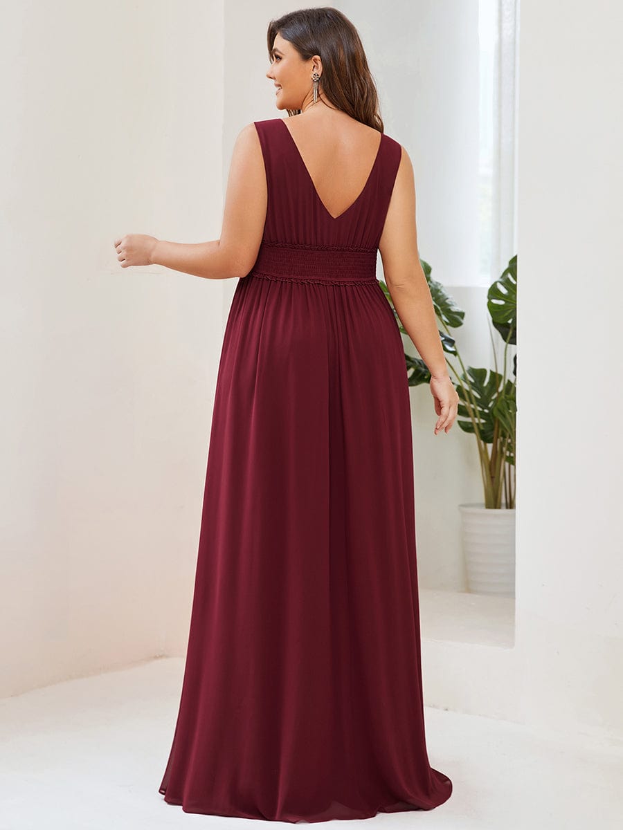 Plus Size V-Neck Sleeveless Pleated Chiffon Bridesmaid Dress with Slit #Color_Burgundy