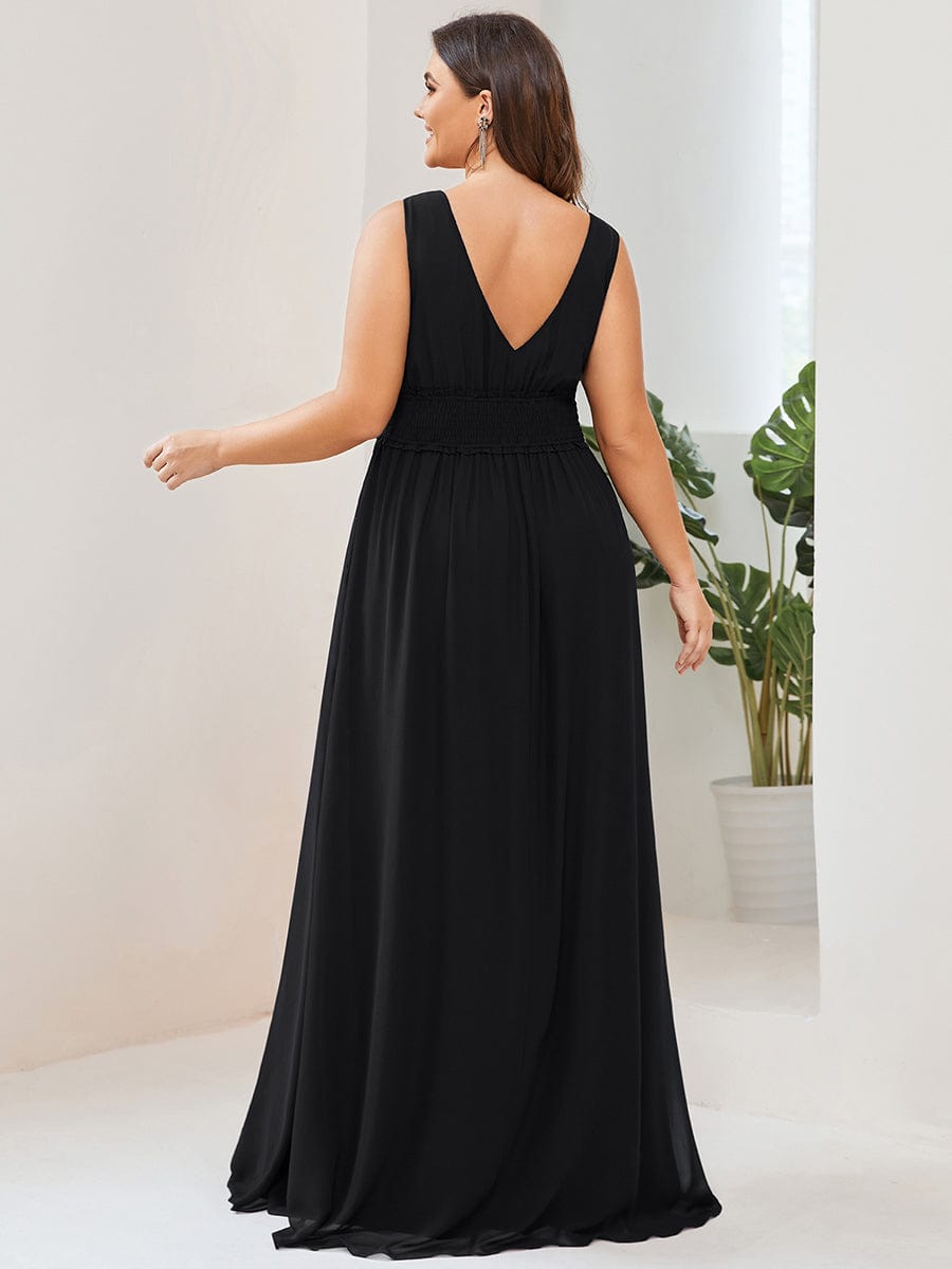 Plus Size V-Neck Sleeveless Pleated Chiffon Bridesmaid Dress with Slit #Color_Black